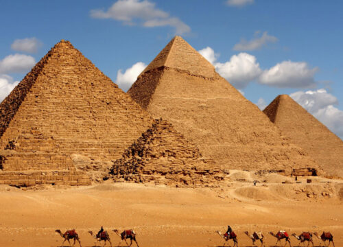 One Day Trip from Hurghada to Cairo by Bus